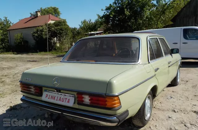 MERCEDES-BENZ W 123 