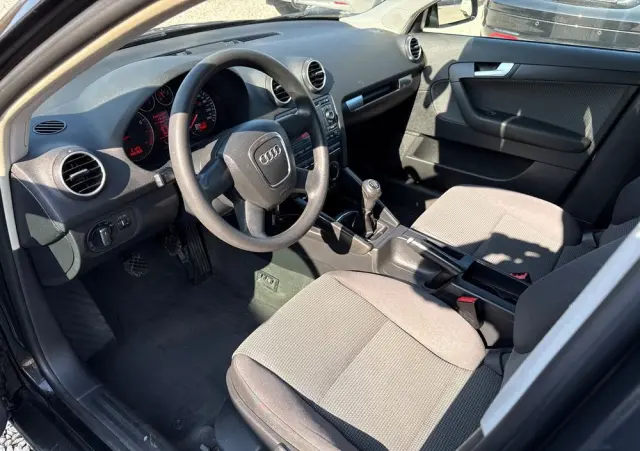 AUDI A3 Sportback 1.6 Ambition