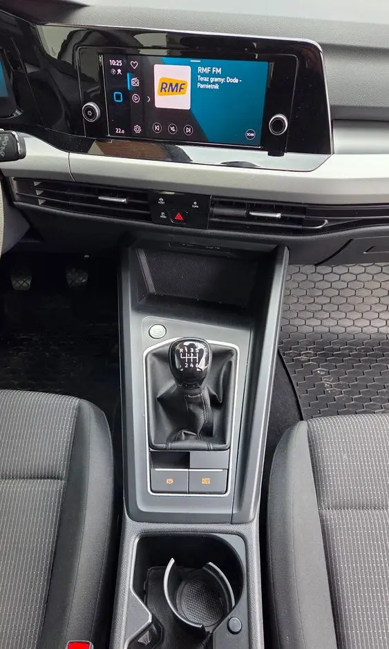VOLKSWAGEN Golf 1.0 TSI Life