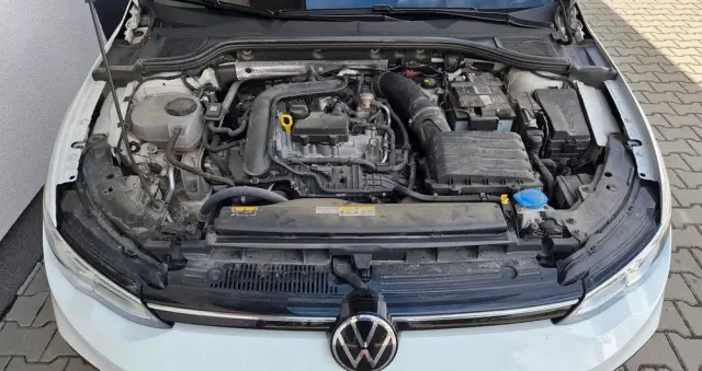 VOLKSWAGEN Golf 1.0 TSI Life