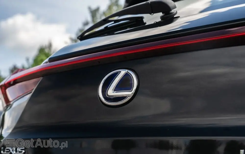 LEXUS UX 250h Business Edition