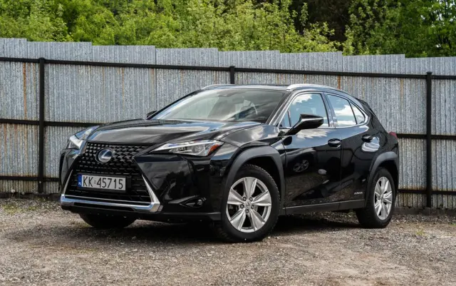 LEXUS UX 250h Business Edition