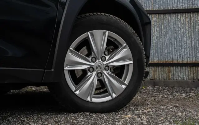 LEXUS UX 250h Business Edition