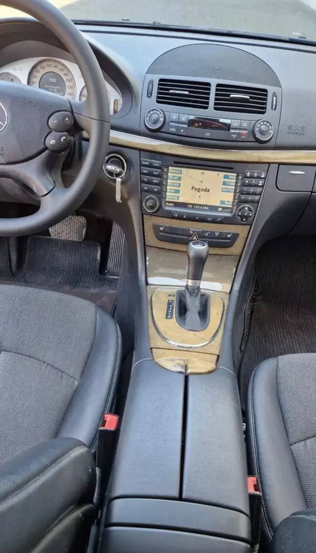 MERCEDES-BENZ Klasa E 