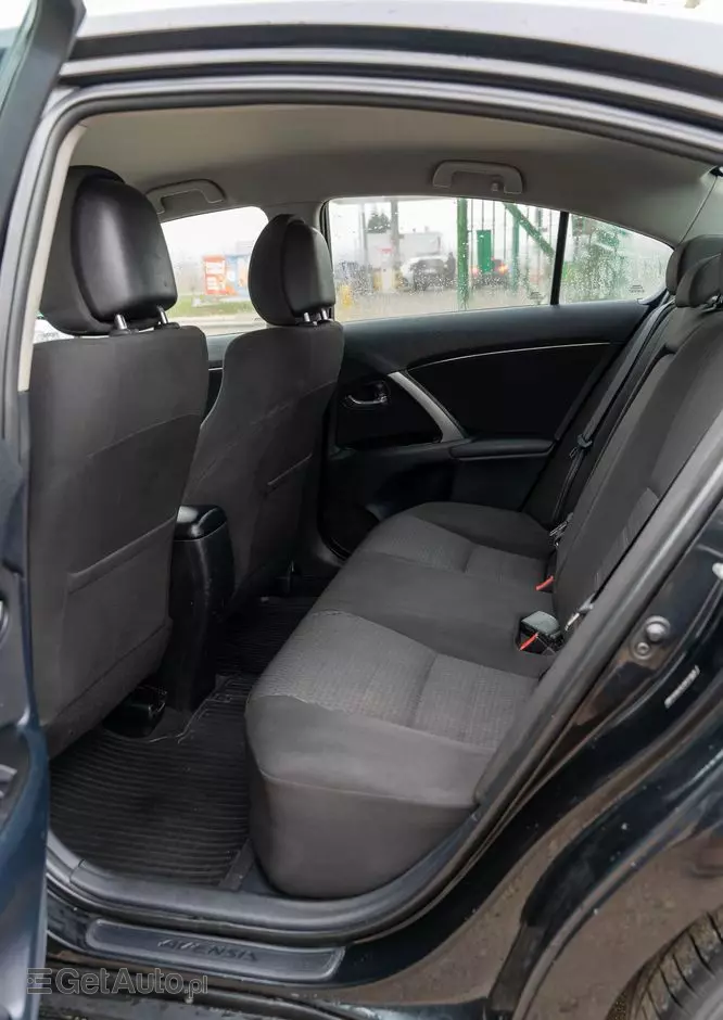 TOYOTA Avensis 1.8 Comfort