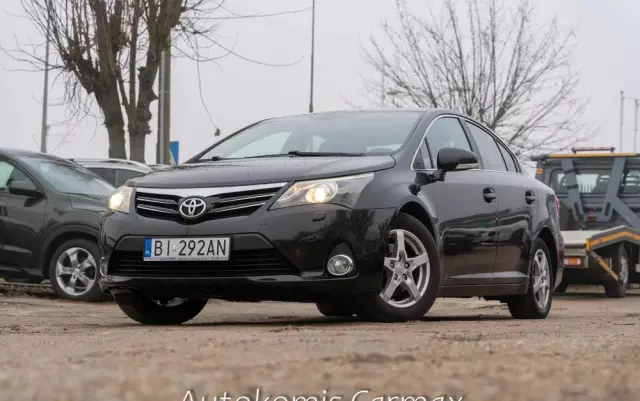 TOYOTA Avensis 1.8 Comfort