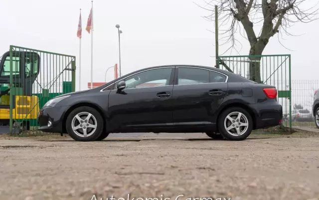TOYOTA Avensis 1.8 Comfort