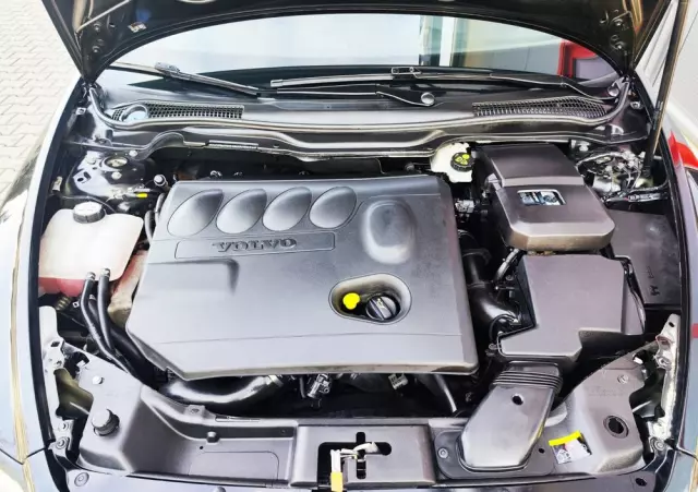 VOLVO V50 2.0D Kinetic