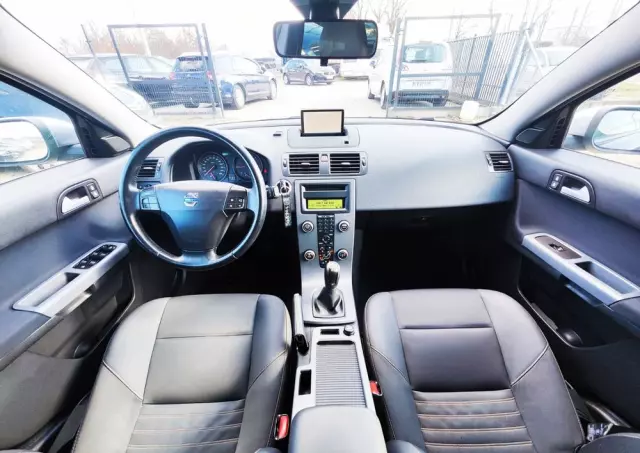 VOLVO V50 2.0D Kinetic