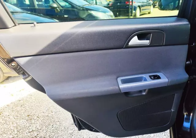 VOLVO V50 2.0D Kinetic