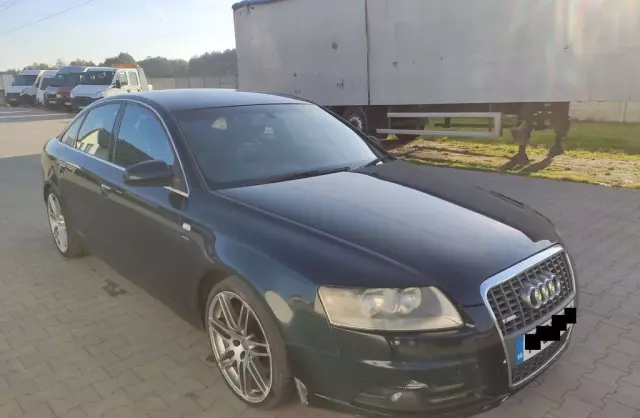 AUDI A6 
