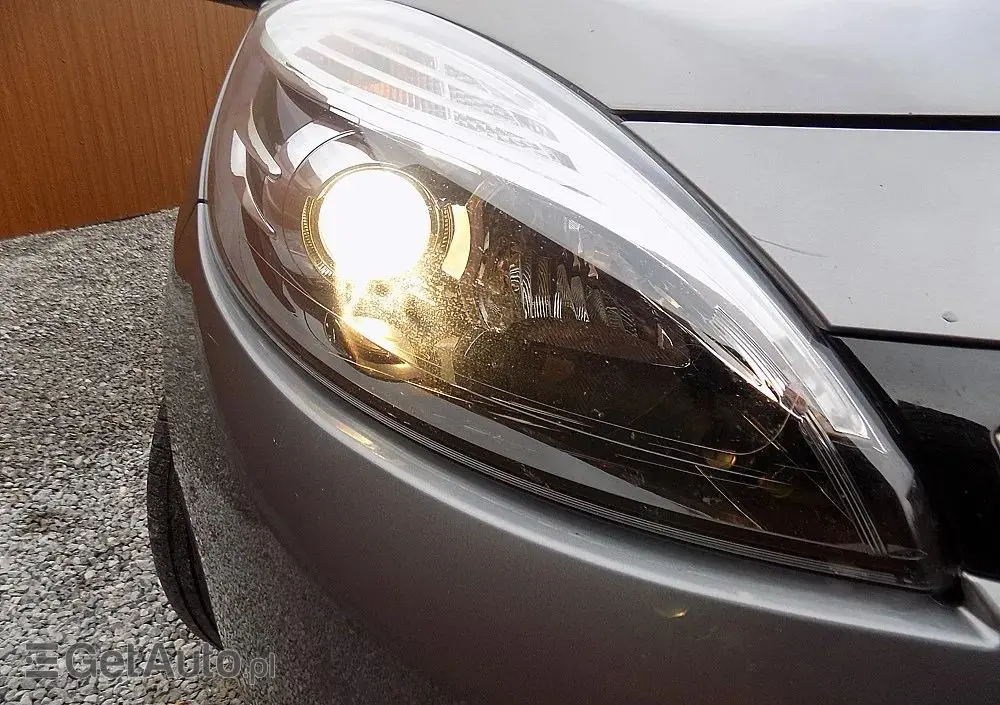 RENAULT Grand Scenic Energy TCe 115 S&S LIMITED