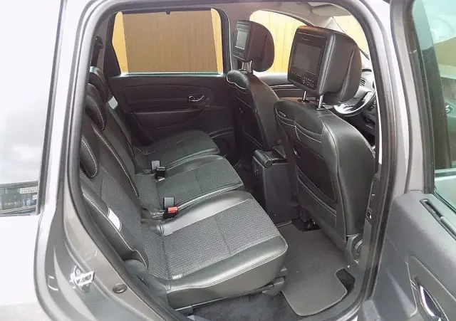 RENAULT Grand Scenic Energy TCe 115 S&S LIMITED