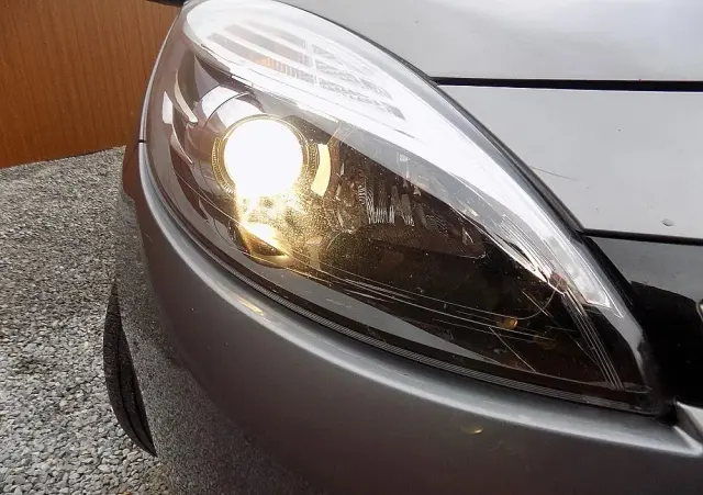 RENAULT Grand Scenic Energy TCe 115 S&S LIMITED