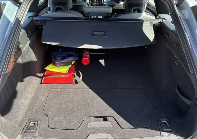 VOLVO V90 D5 AWD Inscription