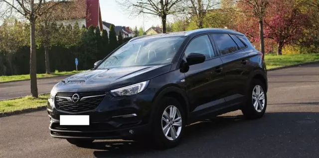 OPEL Grandland 