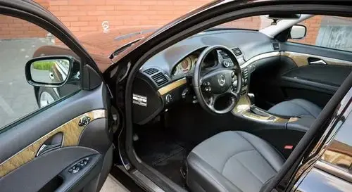 MERCEDES-BENZ Klasa E 