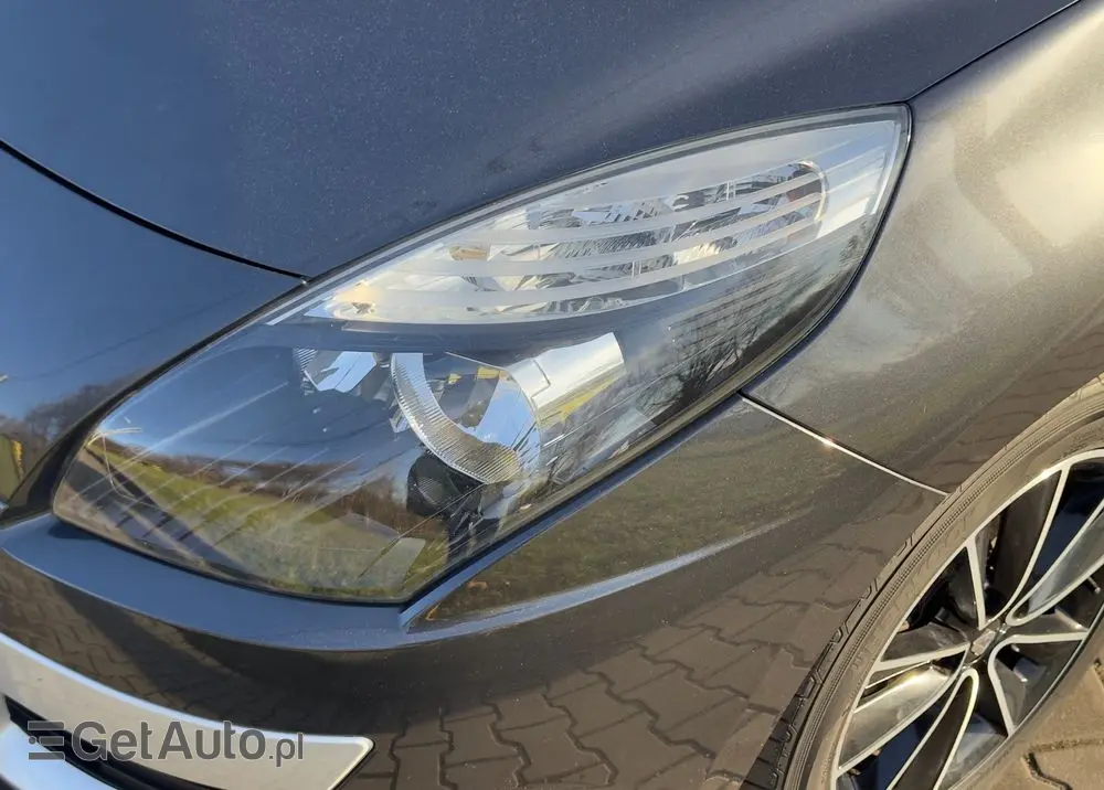 RENAULT Scenic DCi 130 FAP Bose Edition