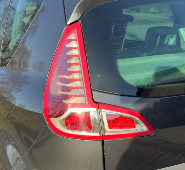 RENAULT Scenic DCi 130 FAP Bose Edition