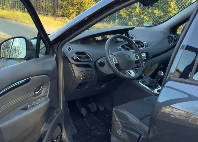 RENAULT Scenic DCi 130 FAP Bose Edition
