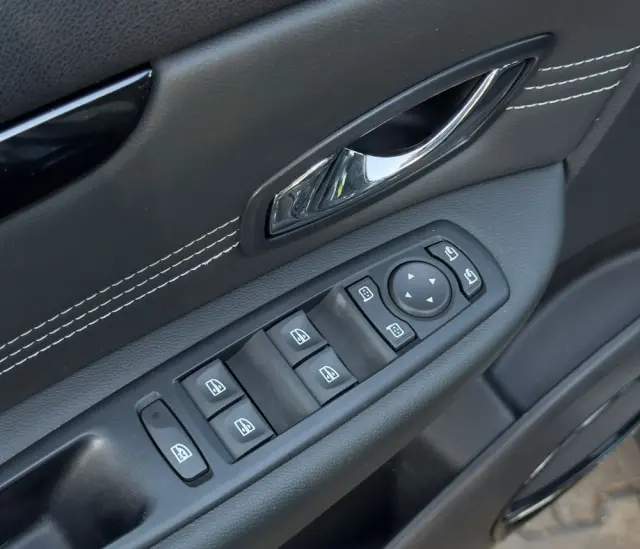 RENAULT Scenic DCi 130 FAP Bose Edition