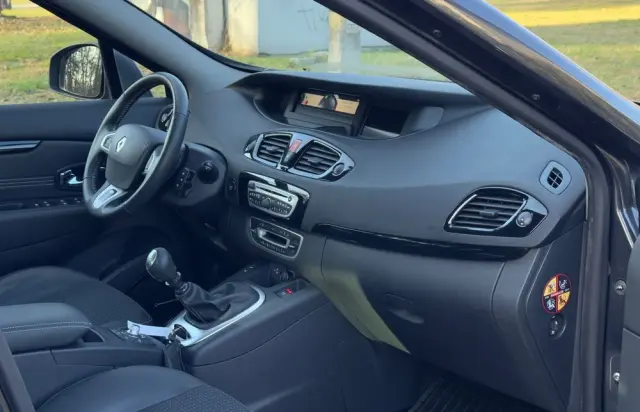 RENAULT Scenic DCi 130 FAP Bose Edition