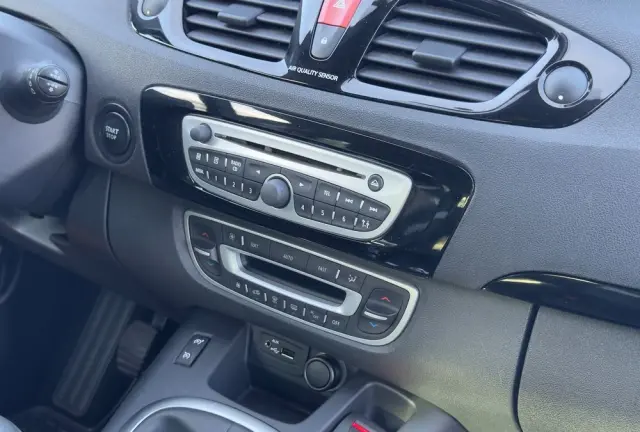 RENAULT Scenic DCi 130 FAP Bose Edition