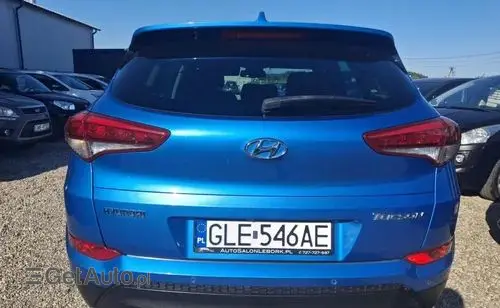 HYUNDAI Tucson 
