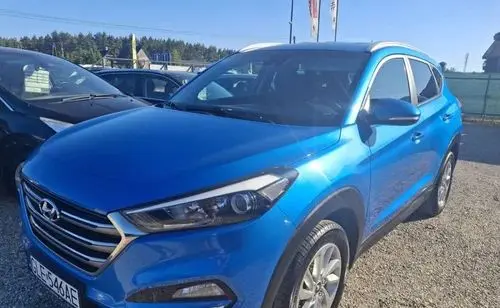HYUNDAI Tucson 