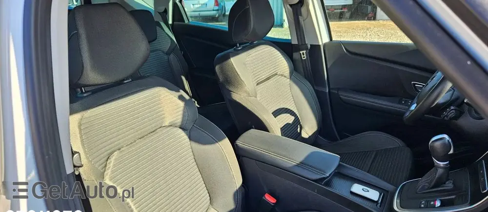 RENAULT Scenic BLUE dCi 120 EDC BUSINESS EDITION