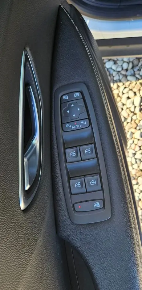 RENAULT Scenic BLUE dCi 120 EDC BUSINESS EDITION