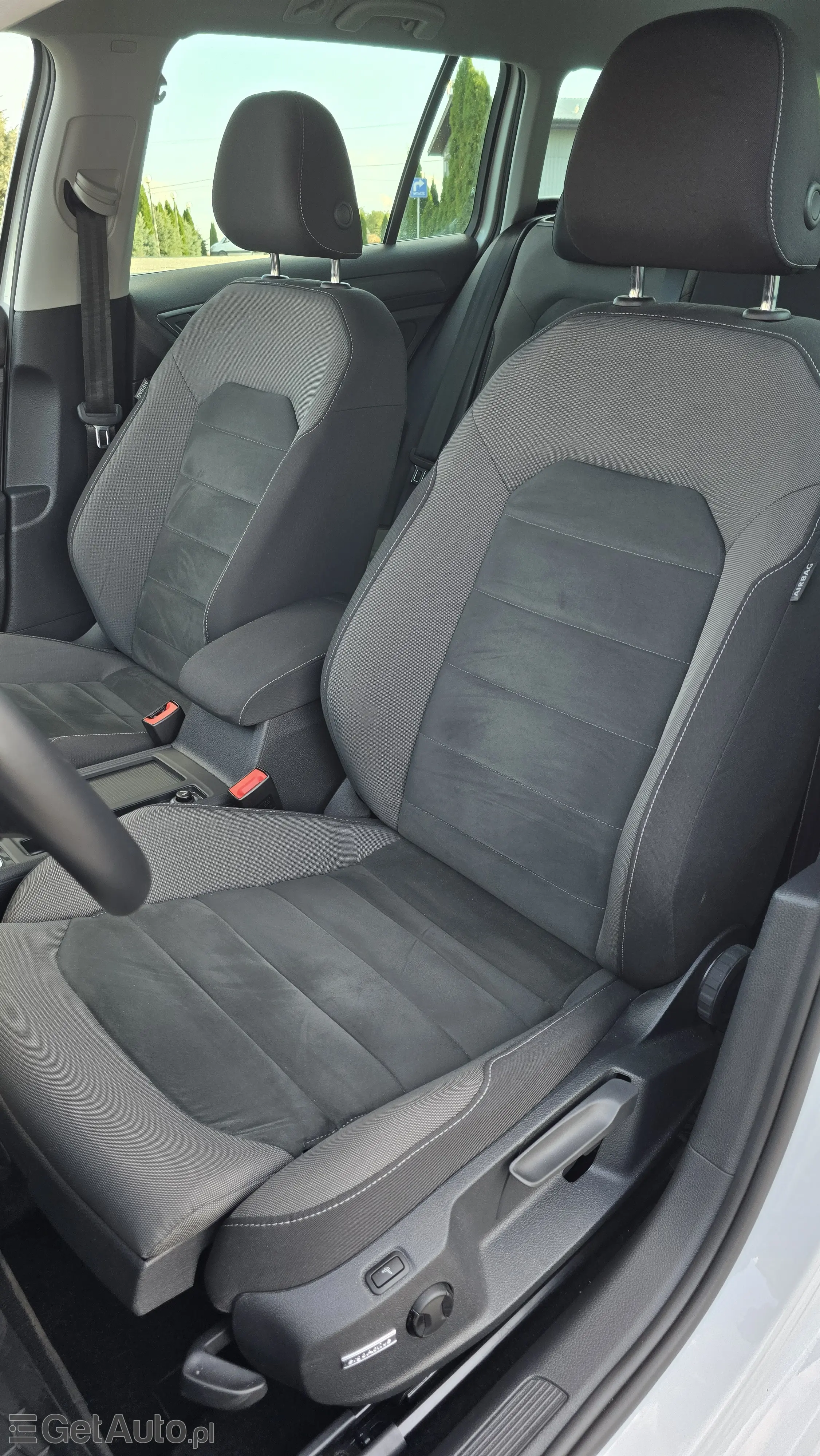 VOLKSWAGEN Golf Comfortline BMT DSG