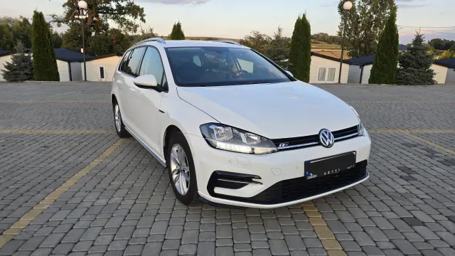 VOLKSWAGEN Golf Comfortline BMT DSG