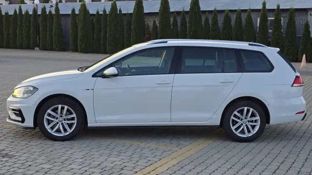 VOLKSWAGEN Golf Comfortline BMT DSG