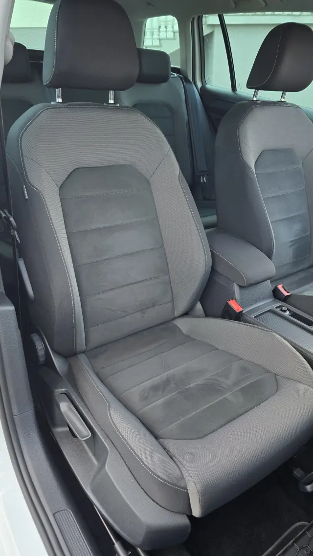 VOLKSWAGEN Golf Comfortline BMT DSG