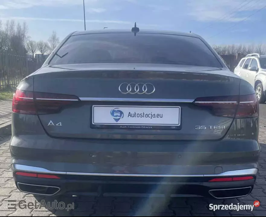 AUDI A4 S line S tronic
