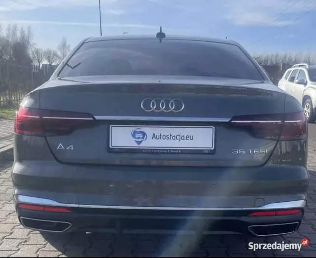 AUDI A4 S line S tronic