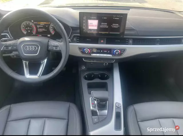 AUDI A4 S line S tronic