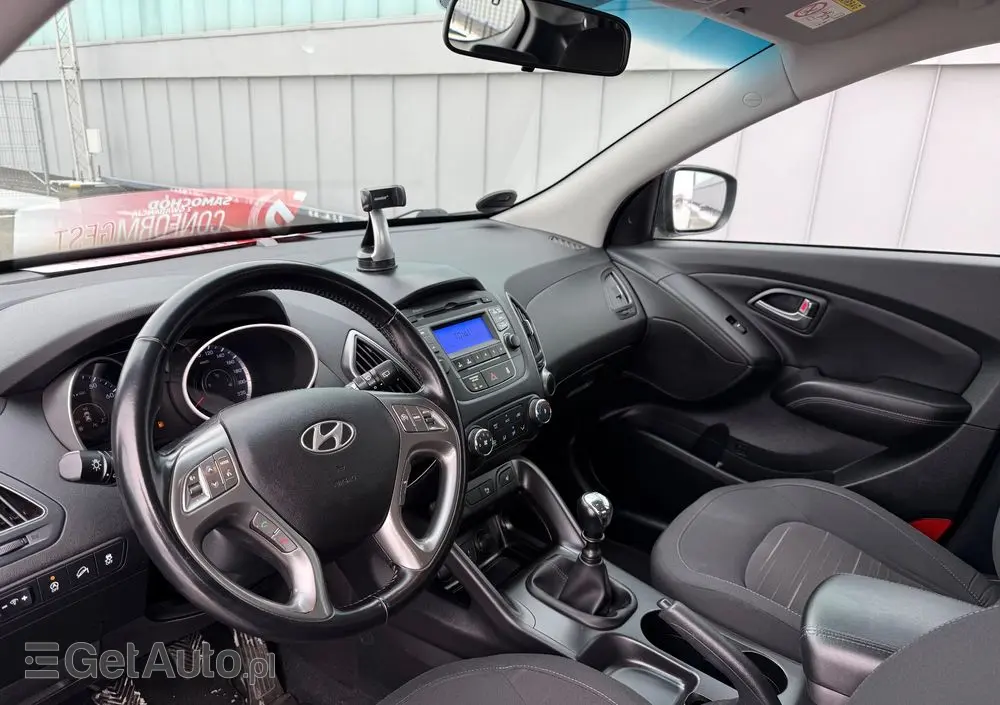 HYUNDAI Ix35 1.6 2WD blue Trend