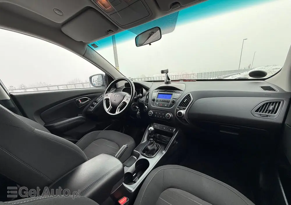 HYUNDAI Ix35 1.6 2WD blue Trend