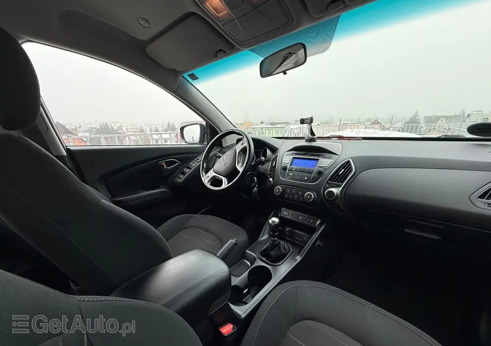 HYUNDAI Ix35 1.6 2WD blue Trend