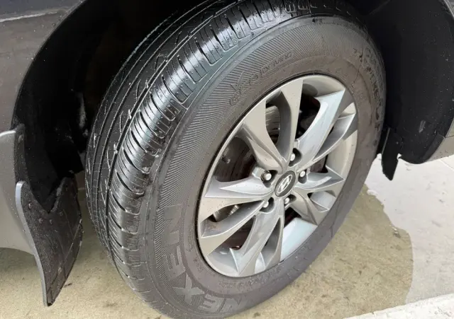 HYUNDAI Ix35 1.6 2WD blue Trend