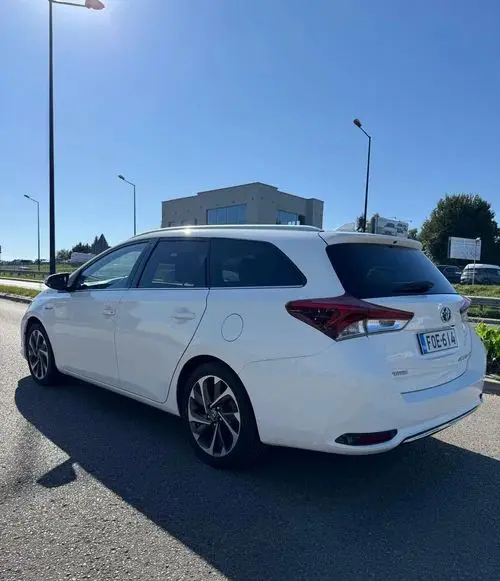 TOYOTA Auris 