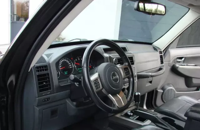 JEEP Cherokee 2.8 CRD (177 KM)