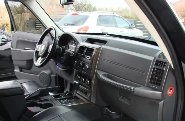 JEEP Cherokee 2.8 CRD (177 KM)