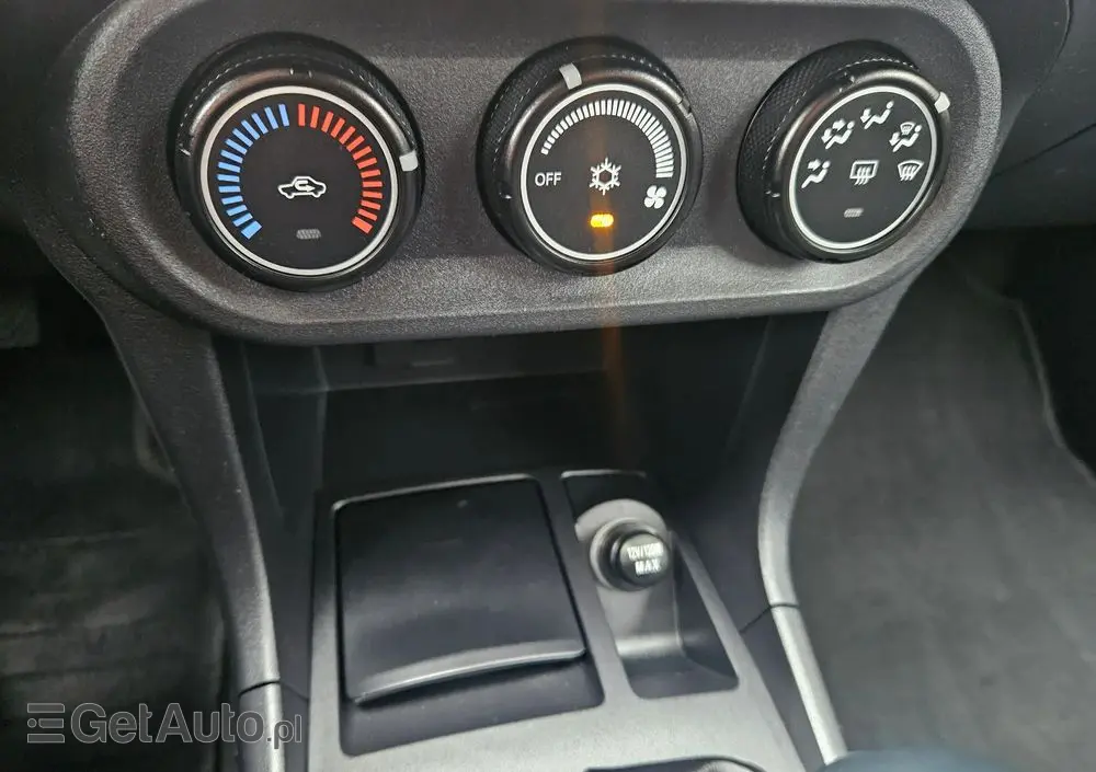 MITSUBISHI Lancer 1.8 Instyle