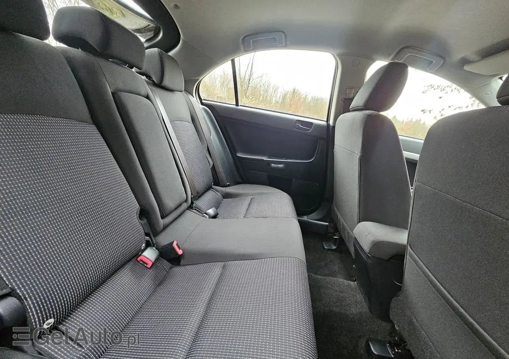 MITSUBISHI Lancer 1.8 Instyle