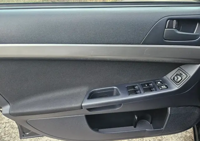 MITSUBISHI Lancer 1.8 Instyle