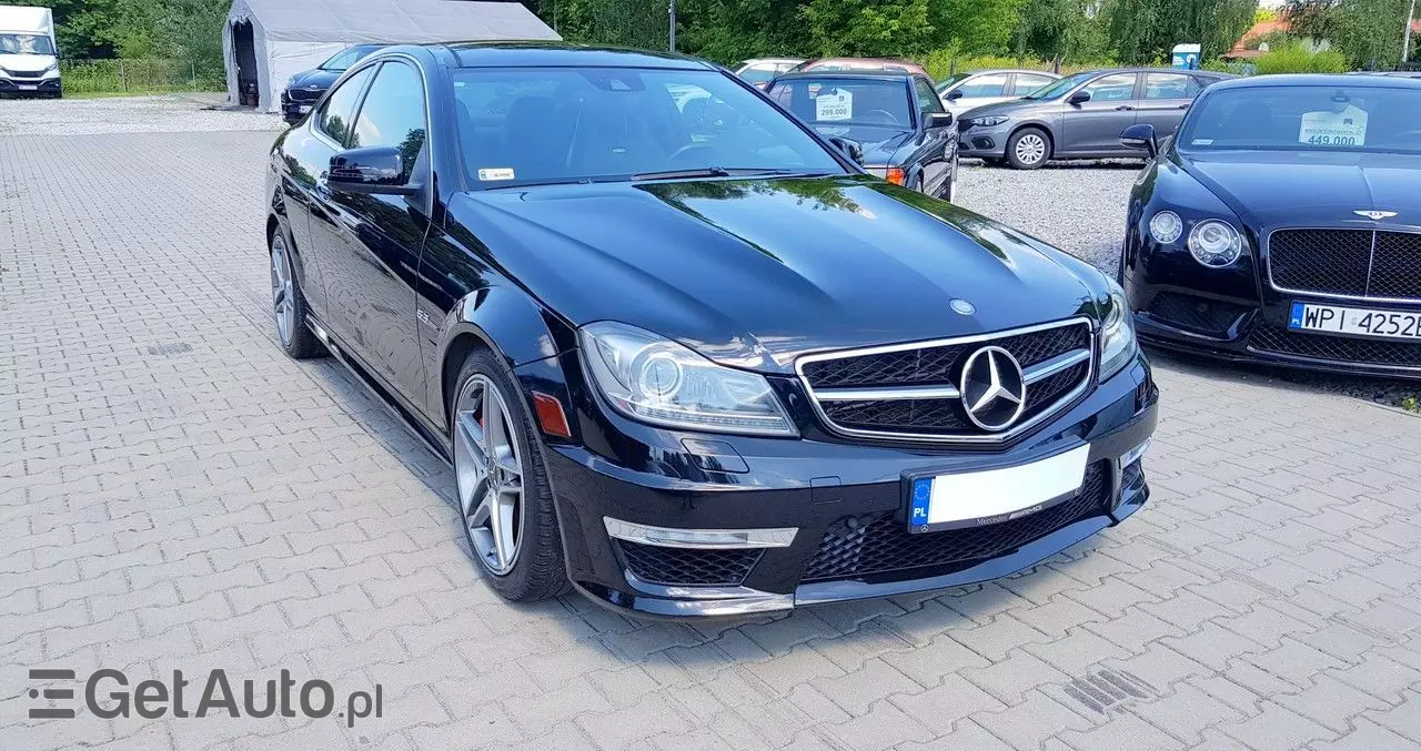 MERCEDES-BENZ Klasa C 63 AMG Coupe AMG SPEEDSHIFT MCT Edition 1