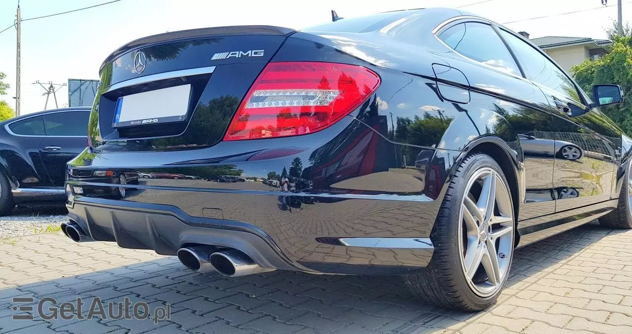 MERCEDES-BENZ Klasa C 63 AMG Coupe AMG SPEEDSHIFT MCT Edition 1